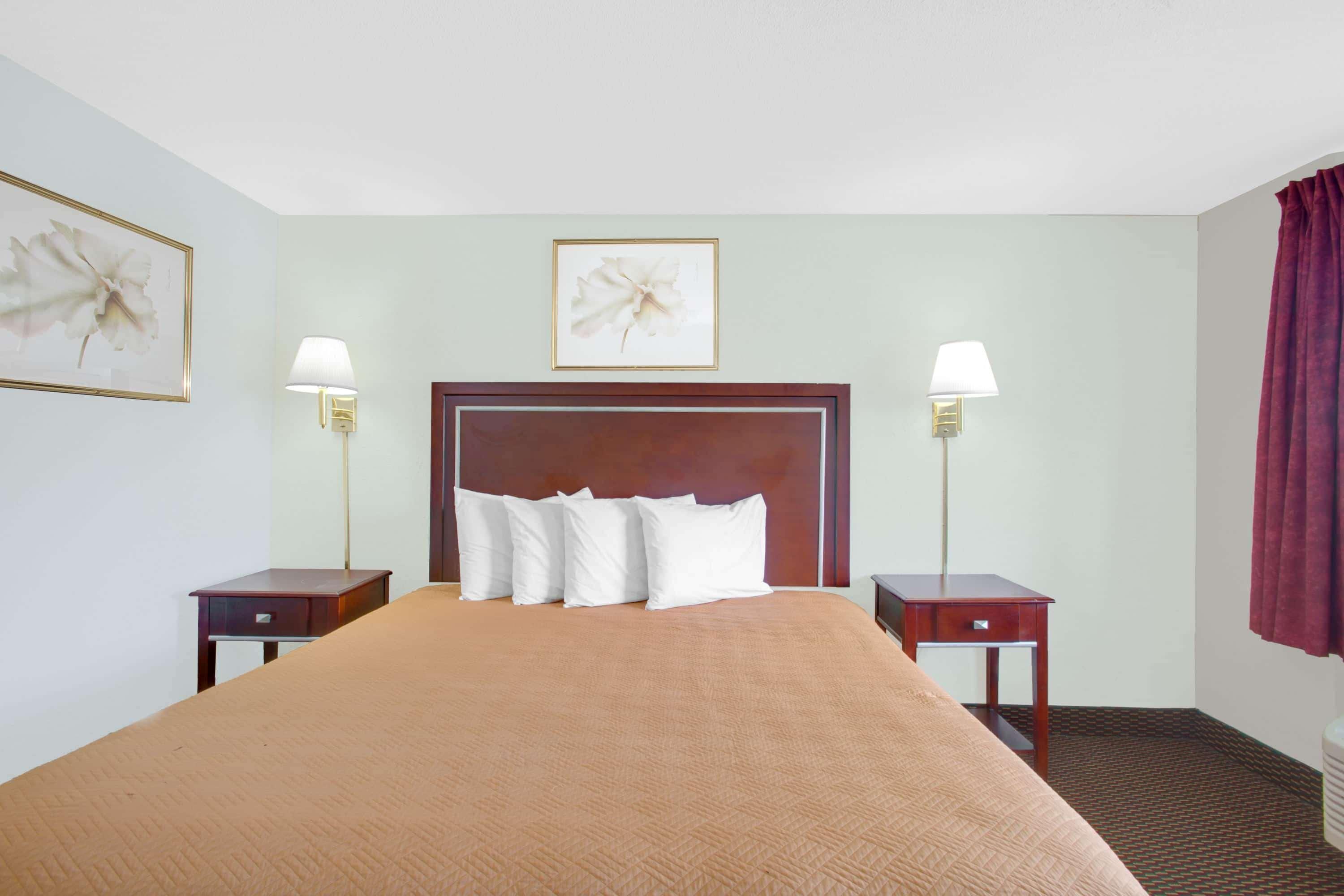 Queen City Inn Бангор Экстерьер фото