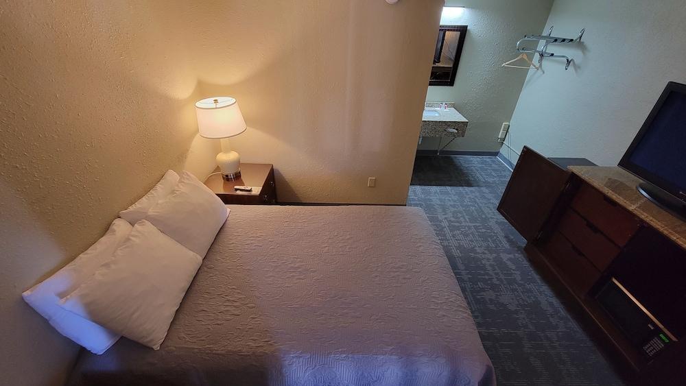 Queen City Inn Бангор Экстерьер фото